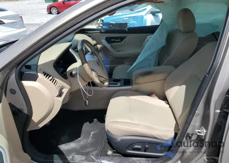 2015 Nissan Altima 2.5 z USA, uszkodzony, nr VIN 1N4AL3AP4FN341282